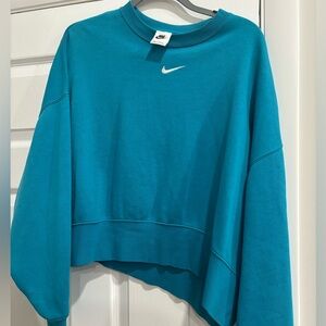 Nike Sportswear Essential Fleece Crew